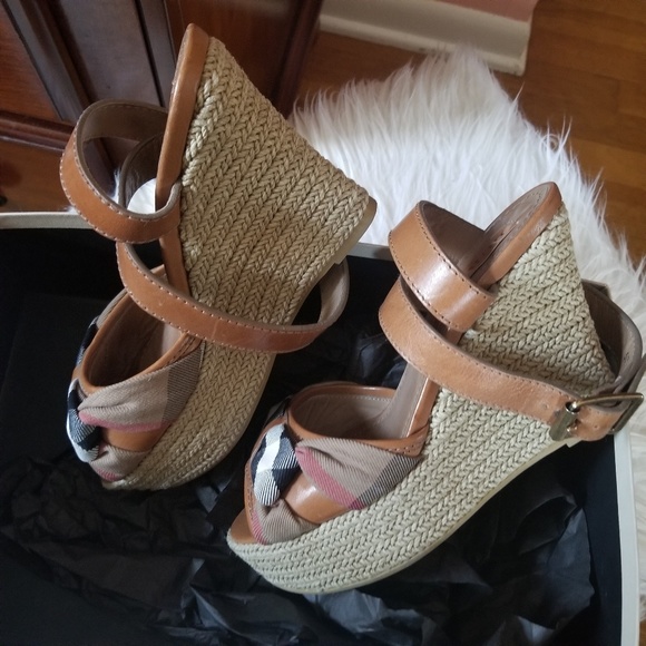 Burberry Check Espadrille Wedges - Picture 3 of 7